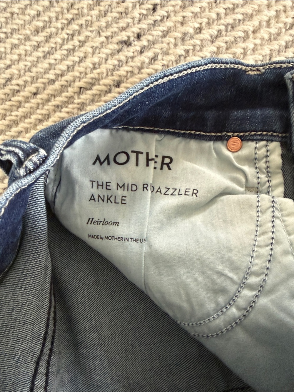 MOTHER Mid-Rise Dazzler Ankle Fray Jeans — Dark Blue size 23 - Picture 4 of 7